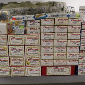 Walthers Circus Train 932-5629  HO scale