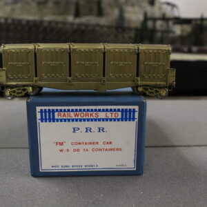 Railworks R-106 PRR "FM" Container Car w/ 5 DD 1A containers HO scale